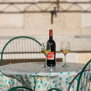 https://apartman-vrh.in-istria.net